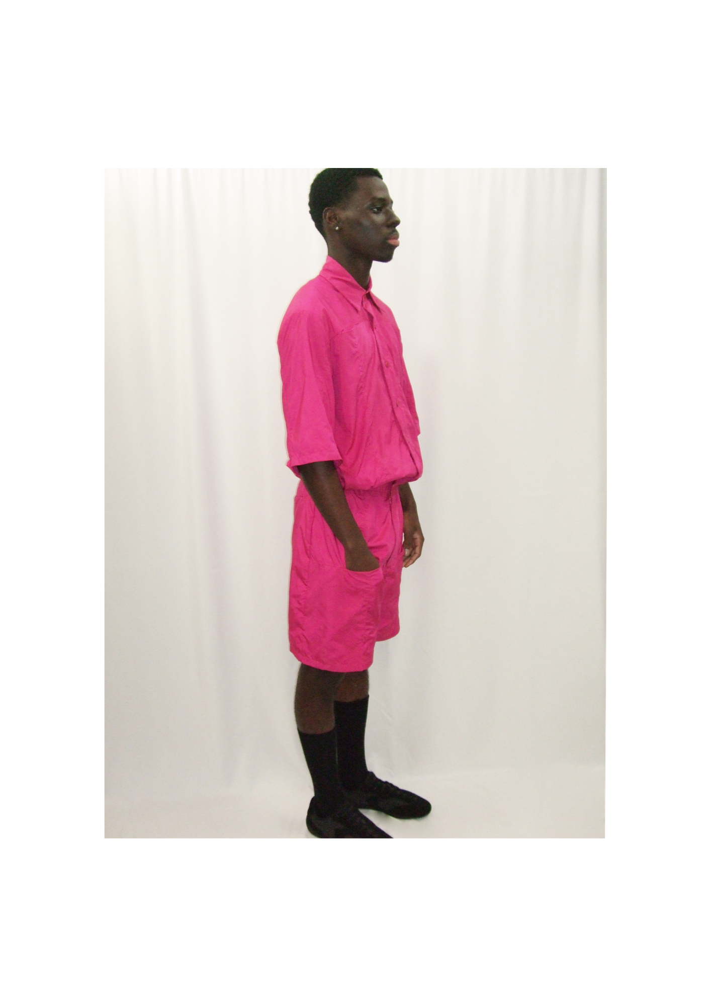 FRIEND SHORT