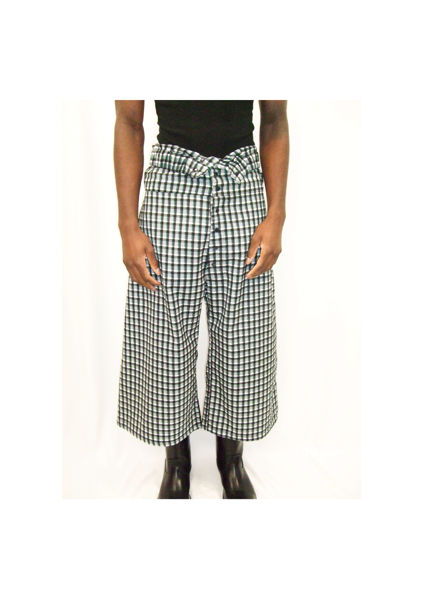 CELEBRANT TROUSER SHORT