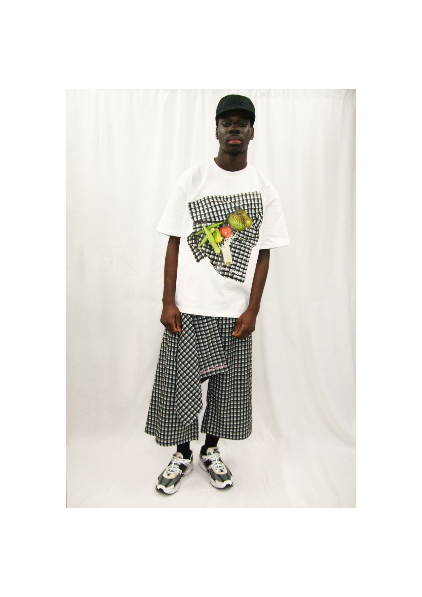 PARTY PACK TEE